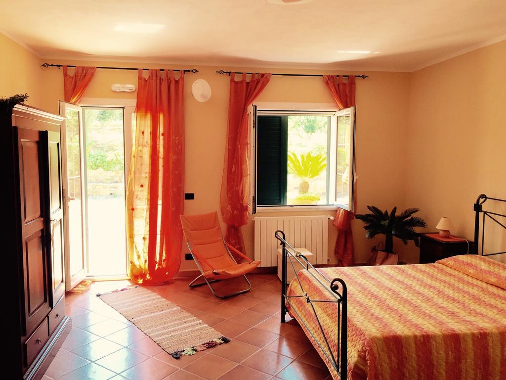 Villa Della Mimosa Alia Habitación foto