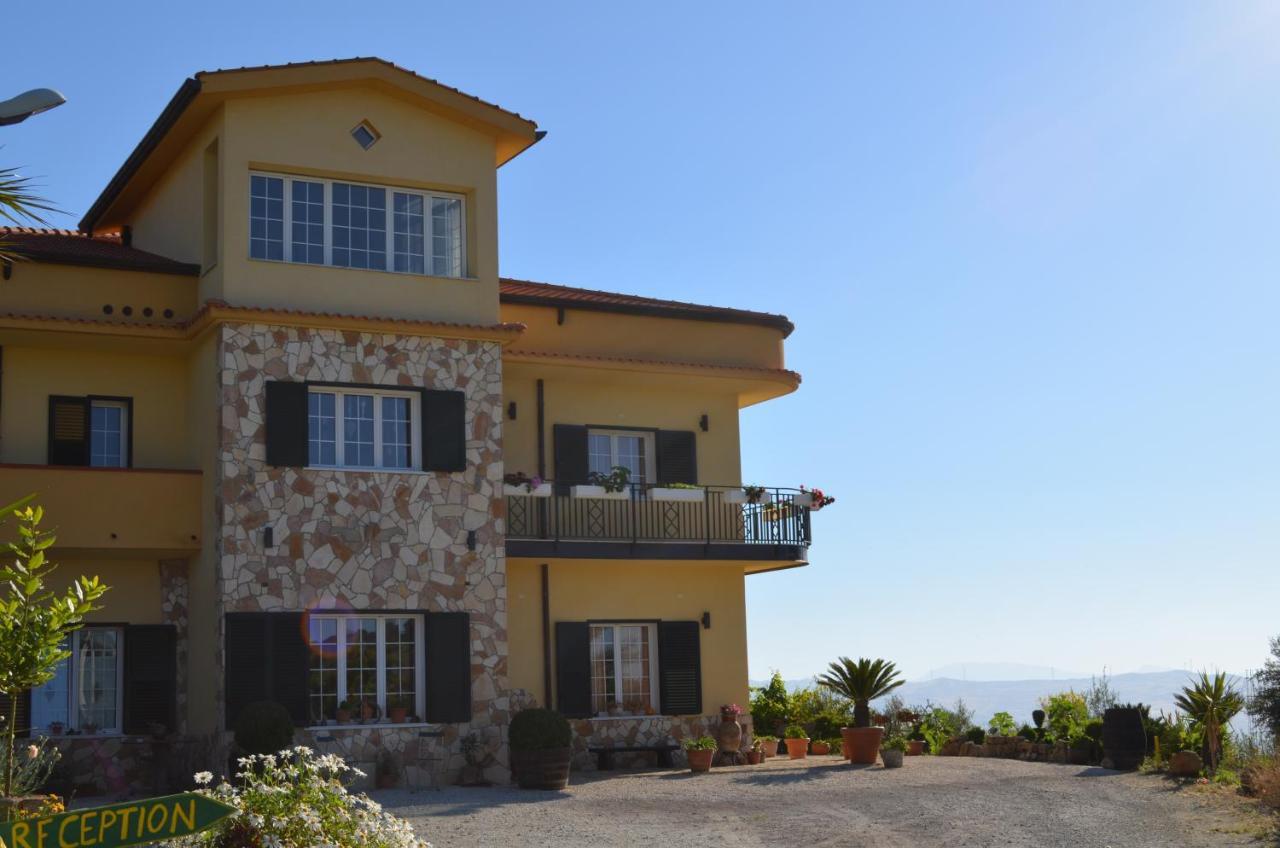 Villa Della Mimosa Alia Exterior foto